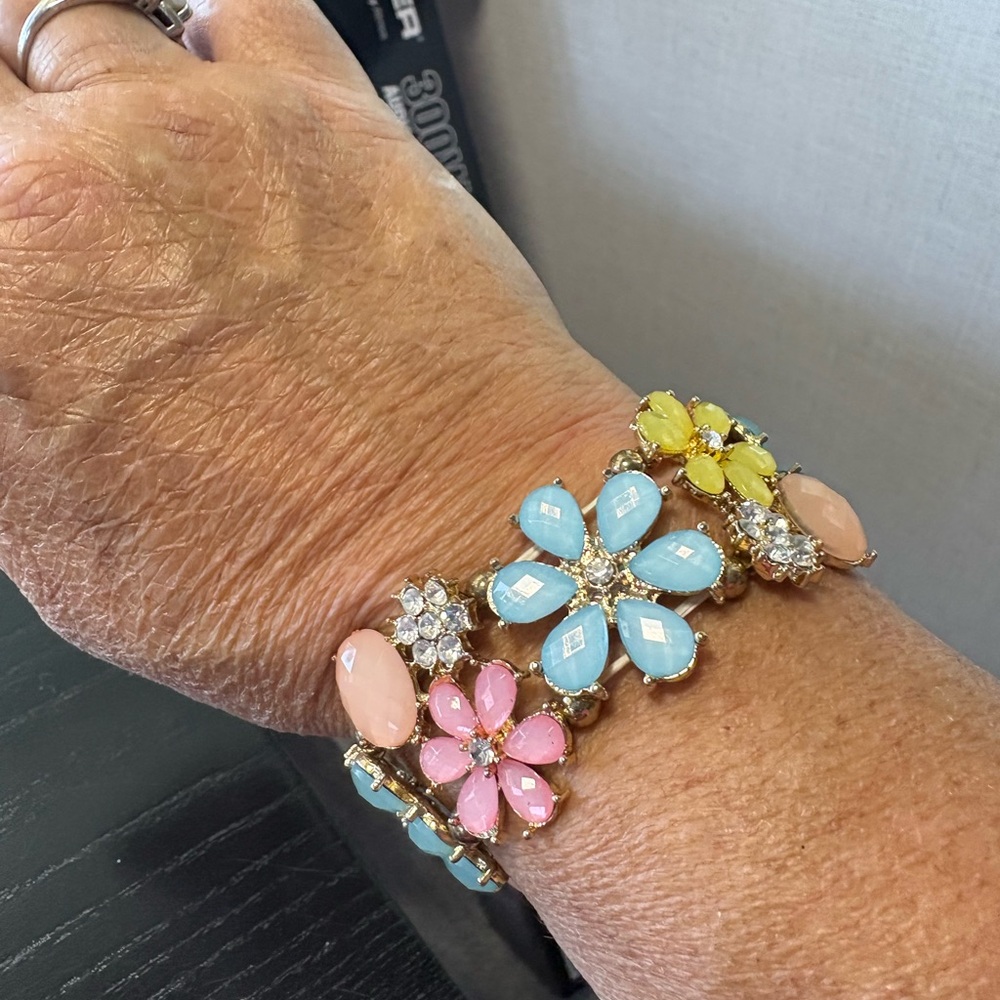 Pink and Blue Necklace and Bracelet, Elegant Jewelry - Picture 7 of 7